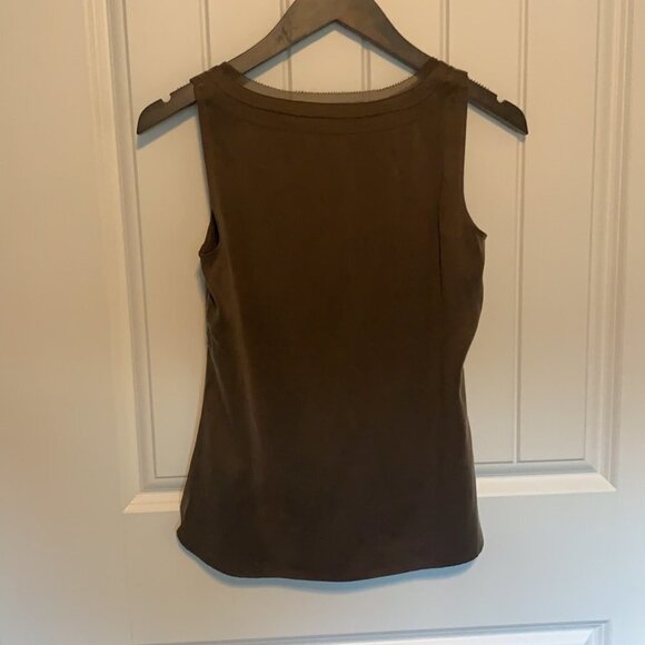 NWT Eddie Bauer 100% Silk Sleeveless Brown Relaxed Slip V Neck Top XSmall - Picture 3 of 12